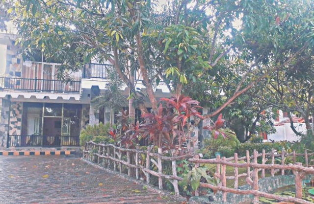 Little Rose Inn