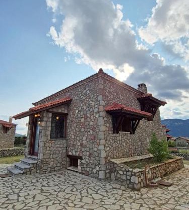 Livadi Hideway Chalet by Ski Alure