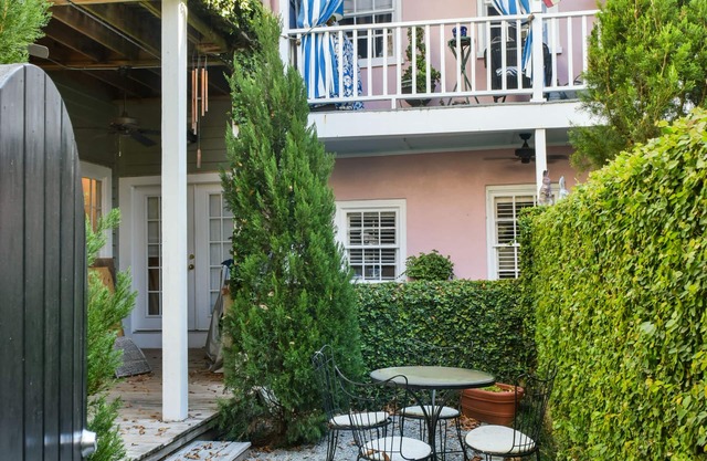 Live like a local in Historic Charleston SC