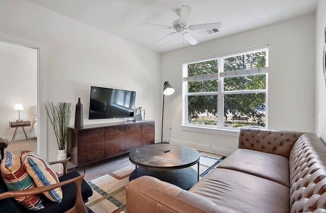 Live Well | Relax | Cozy | Old Town | 2 Bedrooms