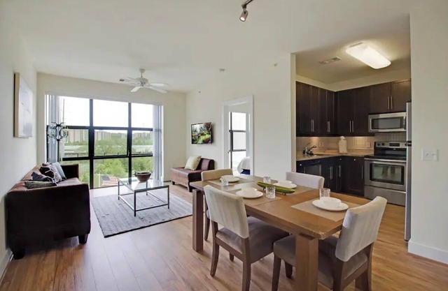 Live Well | Relax | Cozy | Old Town | 2 Bedrooms