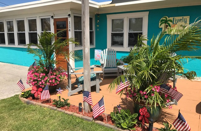 * Lively Up Yourself * Great Summer Rates!