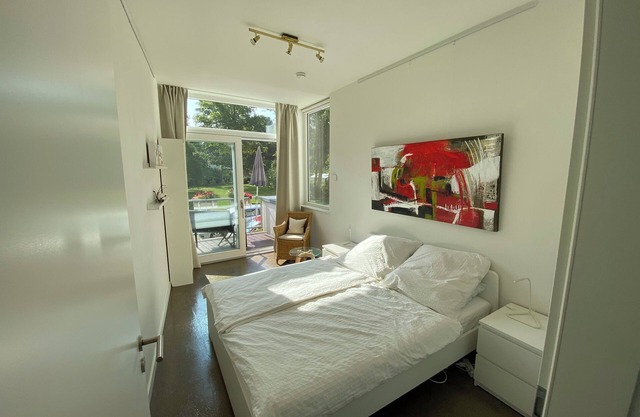 Living in a studio - Living in a Studio