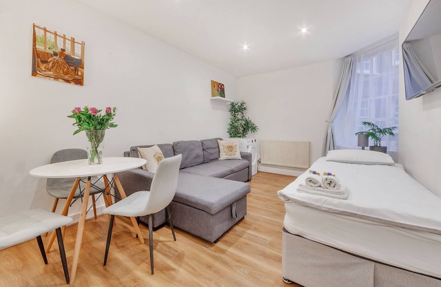 Living in the Heart of London: Your Perfect Urban Retreat.