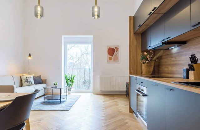 living Timeless Adler Apartments Deluxe