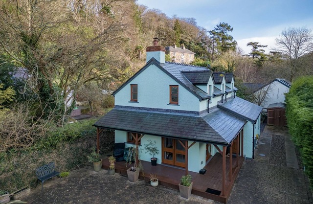 Llais Afon - 3 Bedroom Holiday Home - Fishguard