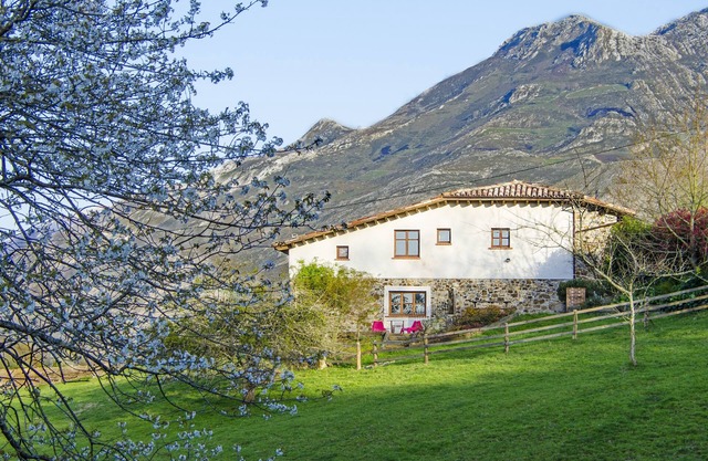 Llanes, Farmhouse, full nature.