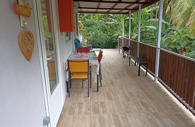 Lobélia: greenery and calm, beach 15 minutes away