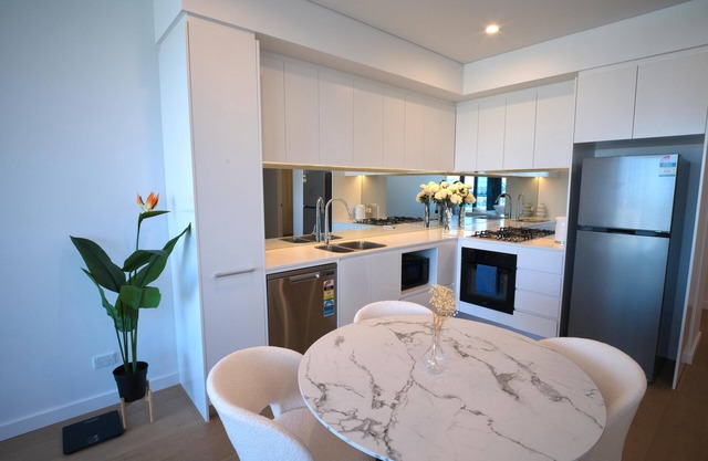Located in heart of Bankstown and on top of the building with full of views.
