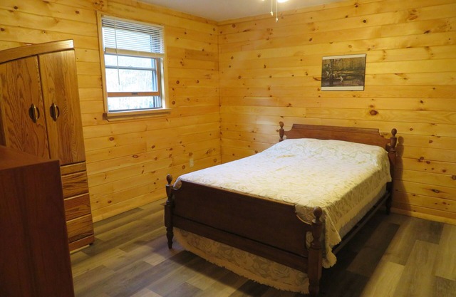 located just 15 minutes from Ricketts Glen Start Park outside of Benton, Pa. n