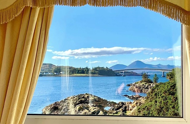 Lochalsh Hotel