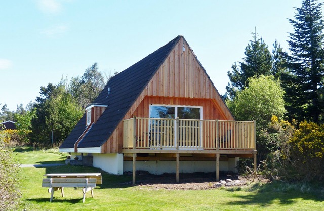 Lodge 4 - No Pets - Aultbea Lodges - Woodland and Sea Views of Loch Ewe