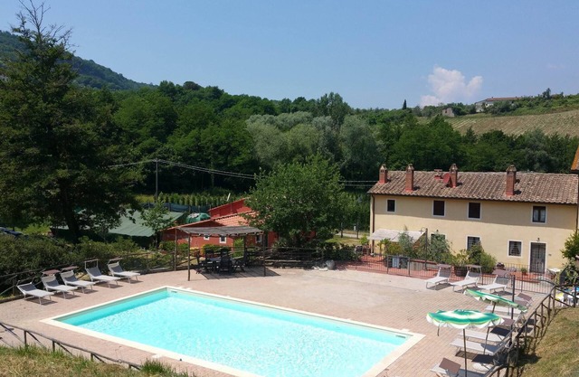 Lodging in a wine estate,private Terrace,pool,Wi-Fi,village walk distance,sl 8