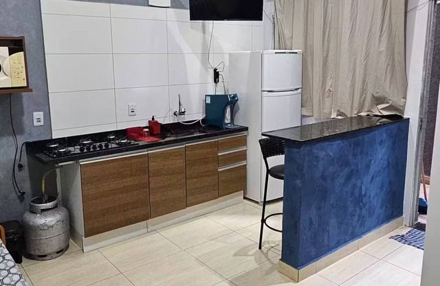 Loft 2 entire ground floor space with garage