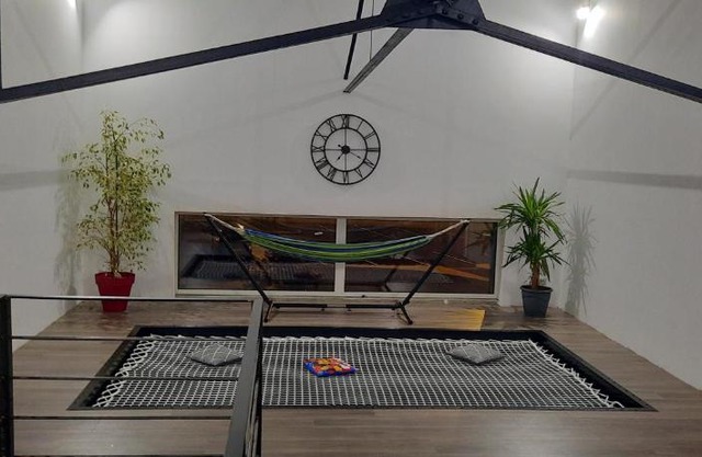 Loft atypique et chaleureux