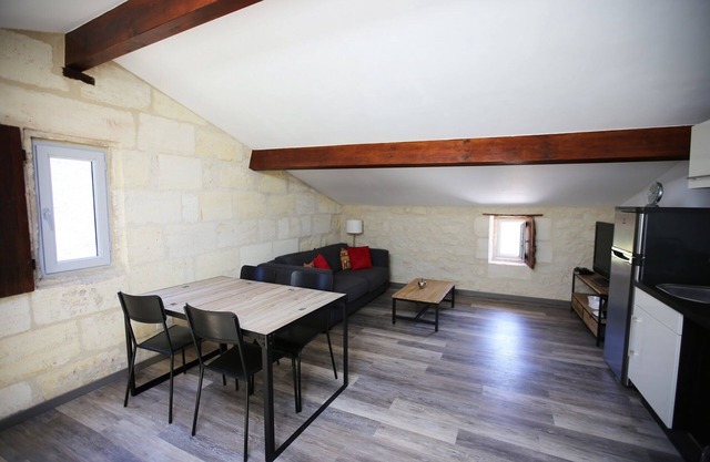 Loft dans un vignoble- 15 min de St Emilion