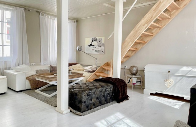 LOFT IN HUSUM IN THE HEART OF HUSUM, renovated 125 sqm house in historic old town