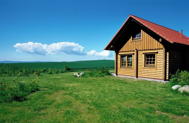 Log cabin Robinson Crusoe - 1st row sea view, own sauna