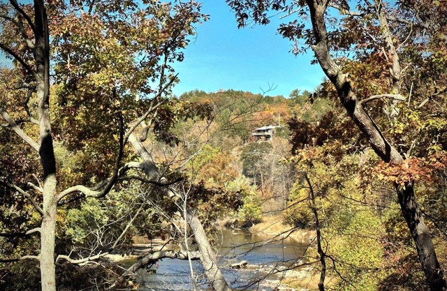 Log Cabin w/Fireplace, EV Station & River Access