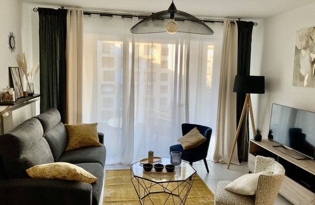 Logement Cosy Avec Parking