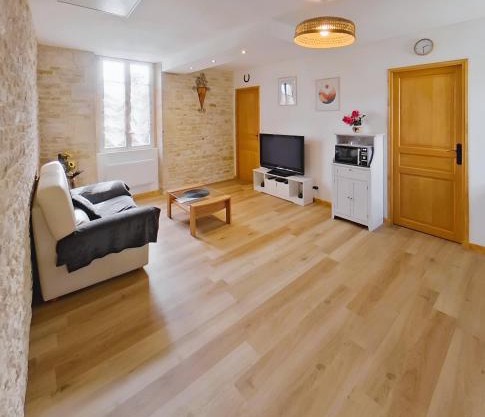 Logement cosy parking privé situé au cœur du village