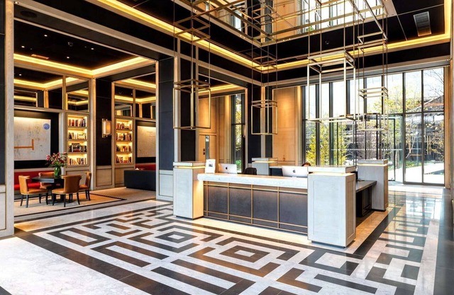 Londwell - Stunning Designer Penthouse, US Embassy