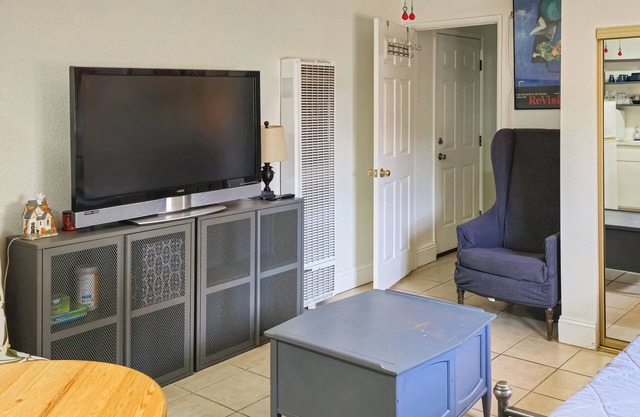 Long Beach Vacation Rental w/Patio, 2 Mi to Ocean
