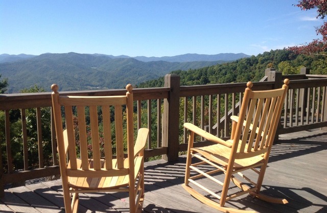 Long Range Unobstructed Mountain Views in a Well Appointed Home