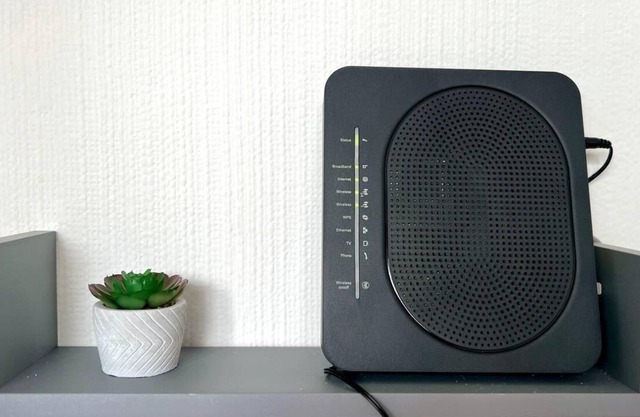 Longbridge Apartment Close to Gatwick (Parking)