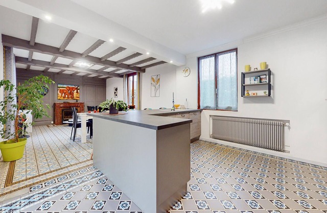 Look forward to a wonderful time in this vacation home in an ideal location for outdoor activities.