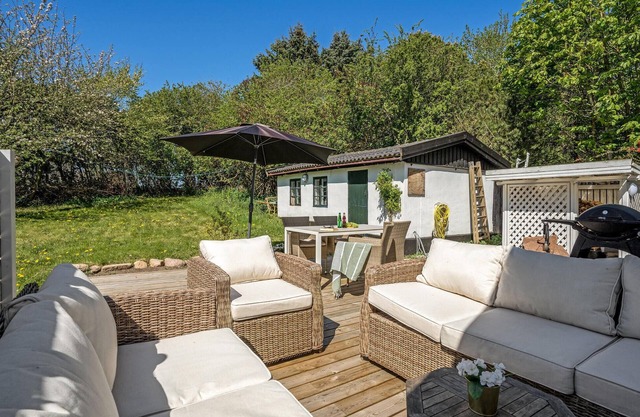 Look forward to a wonderful vacation with the whole family in this inviting vacation home.