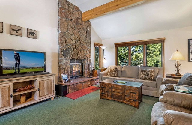 Looking Forward to Winter? Look No Further! Peaceful 3BR, Easy Mtn Access to Vail or Beaver Creek