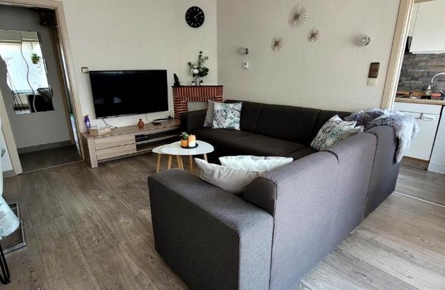 LoraJoja appartement à 400m de la mer, parking privatif, 3 chambres