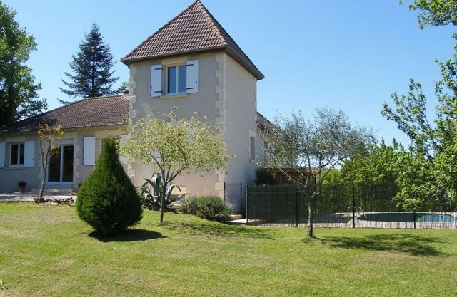 LOU MALINBOUZAT: find us on www.gitesEnPerigord.fr