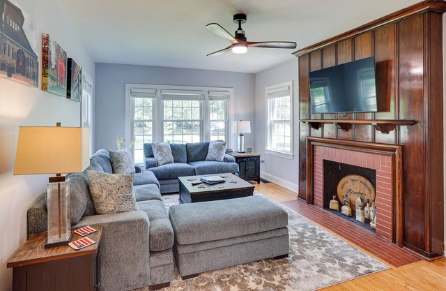 Louisville Home in the Highlands with Game Room!