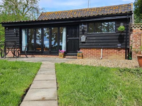 Lovely 1-Bed Cottage Mendlesham Green Stowmarket Suffolk
