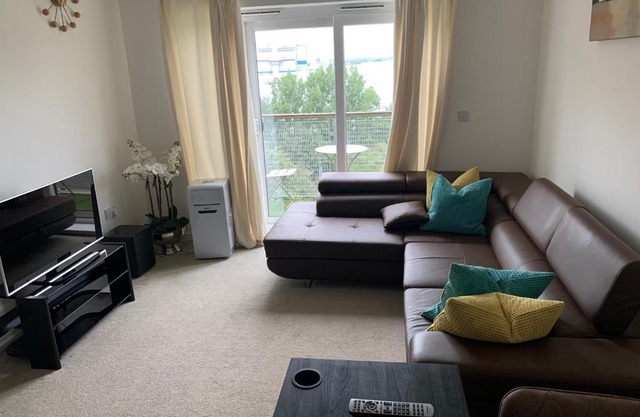 Lovely 1-bedroom flat in rental unit free parking