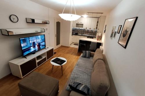 Lovely 1-bedroom rental unit with free parking