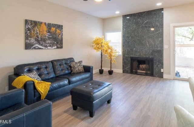 Lovely 2 bedroom - Racquet Club