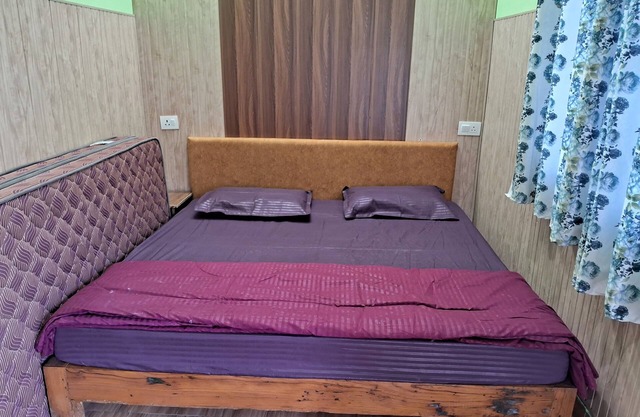 Lovely 9-bedroom hotel in Patal Bhuvaneshwar
