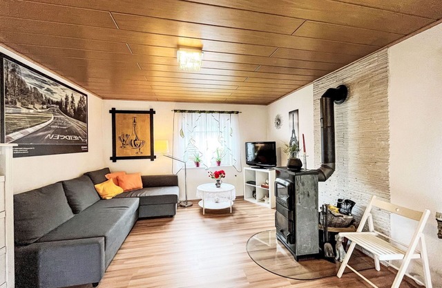 Lovely apartment for 7 guests with WIFI, TV and balcony