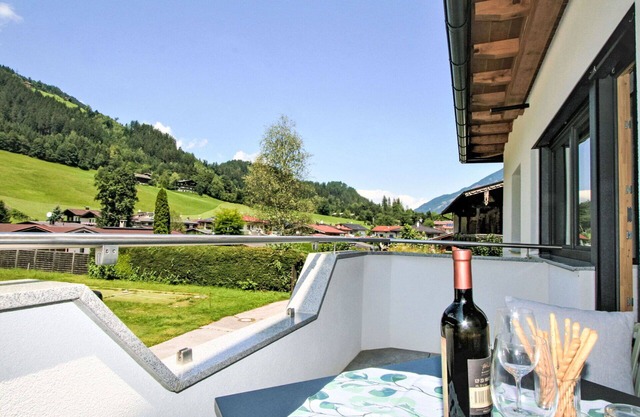 Lovely apartment for 8 people with WIFI and terrace