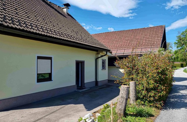 Lovely apartment in Strau with WiFi