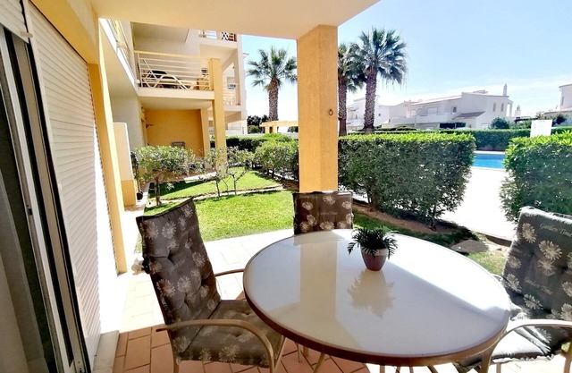 Lovely ground floor apartment 2 bedroom apartment in Albufeira/Algarve