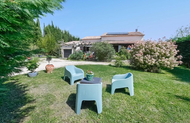 Lovely home in Saint-Privat-des-Vieux