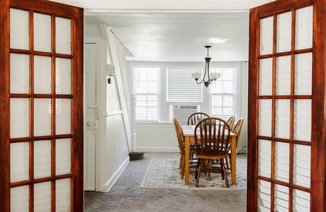 Lovely Historic Williamsport Home-ArtizanSt-RmA