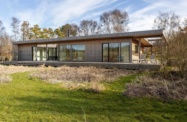 Lovely home in Ebeltoft with WiFi