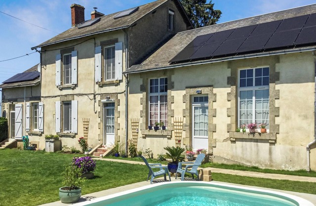 Lovely home in Loge- Fougereuse
