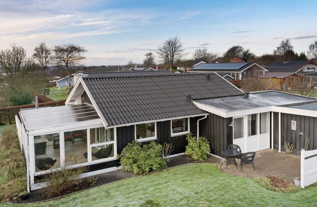 Lovely home in Hejls with sauna