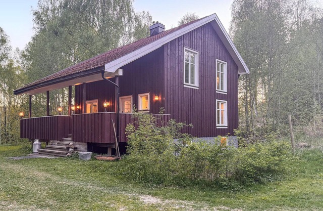 Lovely home in Nordagutu with WiFi